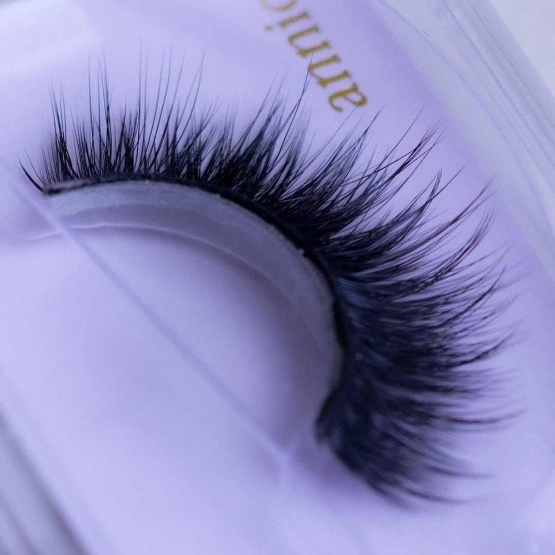Annick Magnetic Lash - Magnetic Eyelashes WitchyLashes